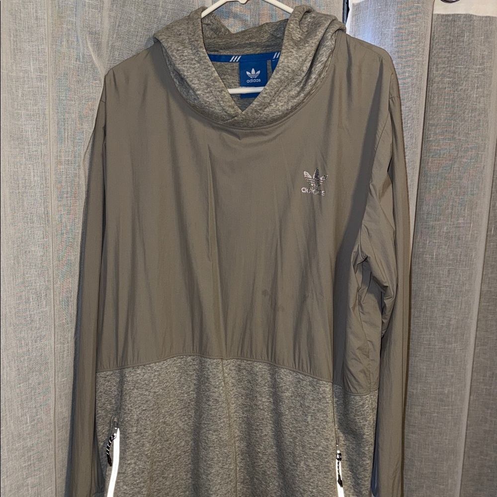 Adidas Men's Two-Tone Gray Windbreaker